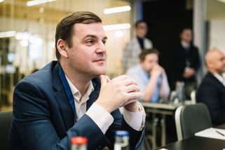 První den v práci a hned porušil zákon. Šéf TOP 09...